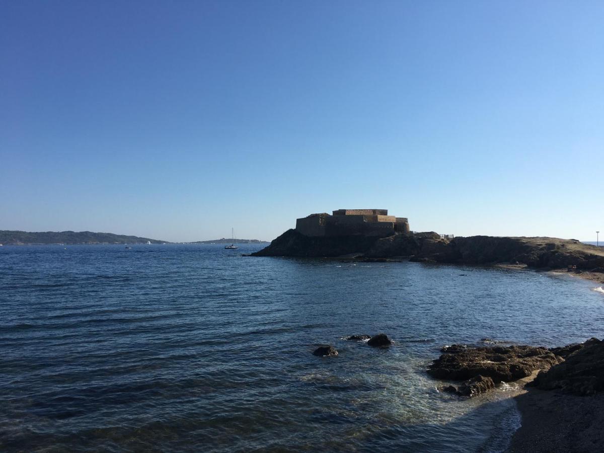 شقة La Provence Authentique A 30 Minutes Des Plages Collobrières المظهر الخارجي الصورة